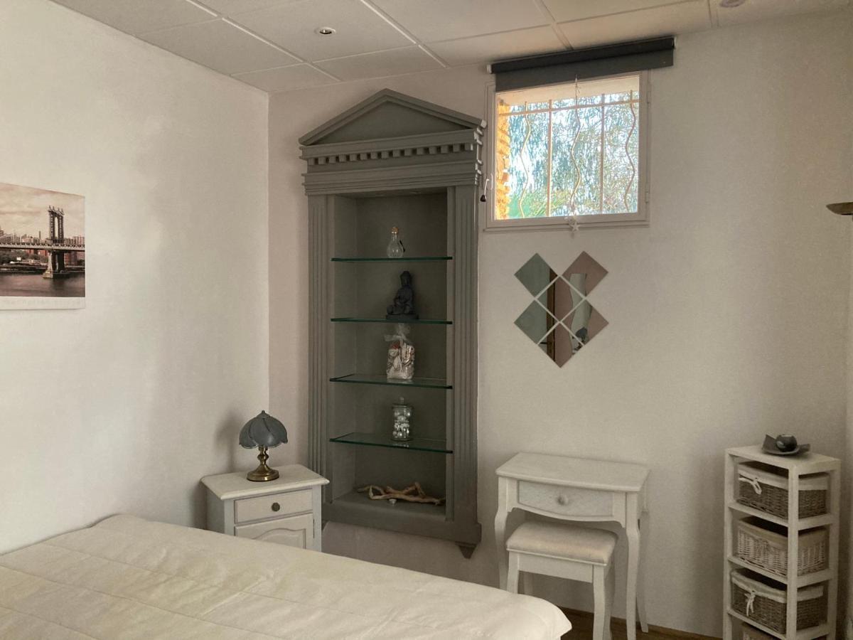 Gite Comme A La Maison Йер Экстерьер фото