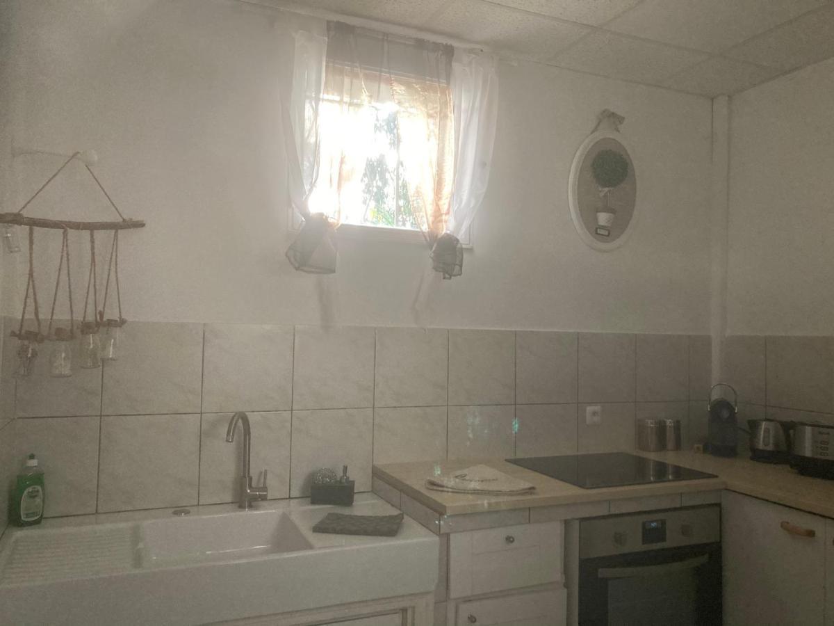 Gite Comme A La Maison Йер Экстерьер фото