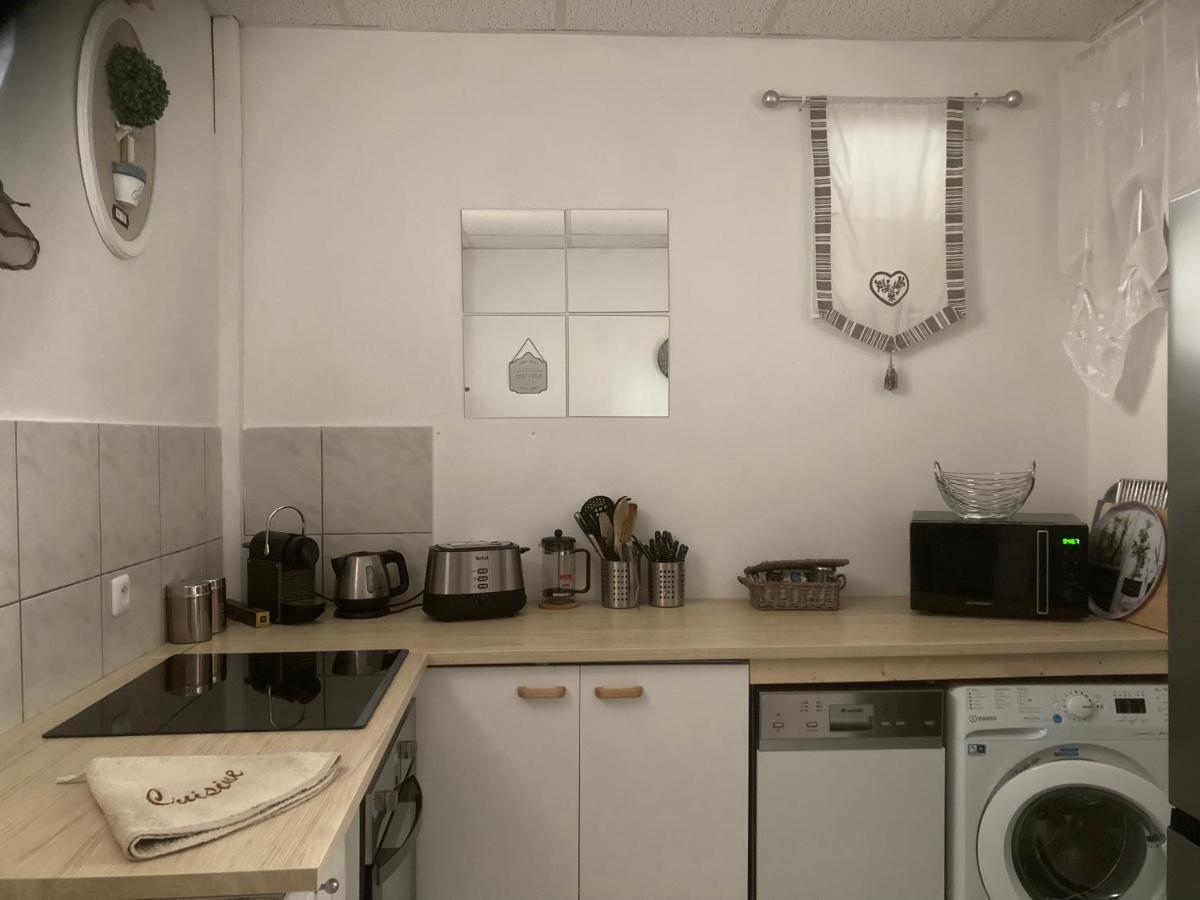 Gite Comme A La Maison Йер Экстерьер фото